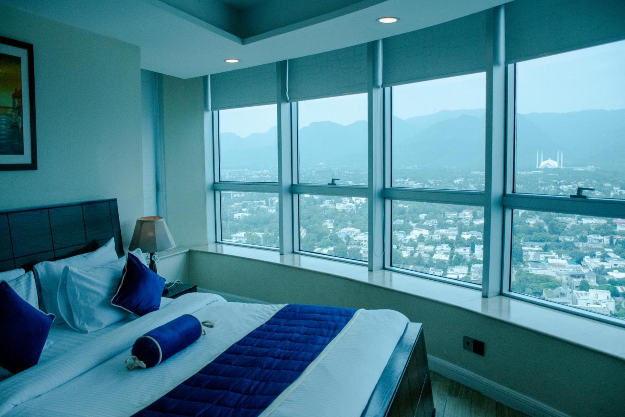 Centaurus Hotel Suites Islamabad Exterior foto