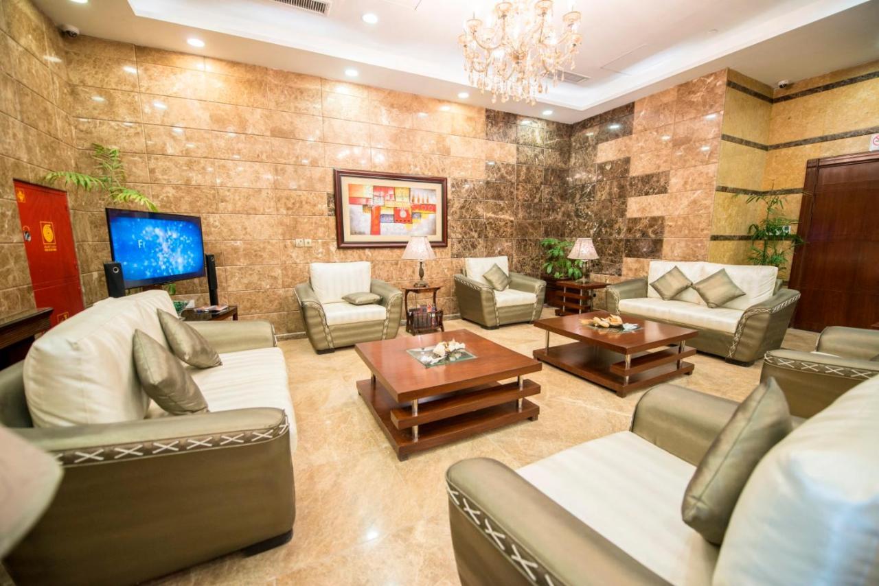 Centaurus Hotel Suites Islamabad Exterior foto